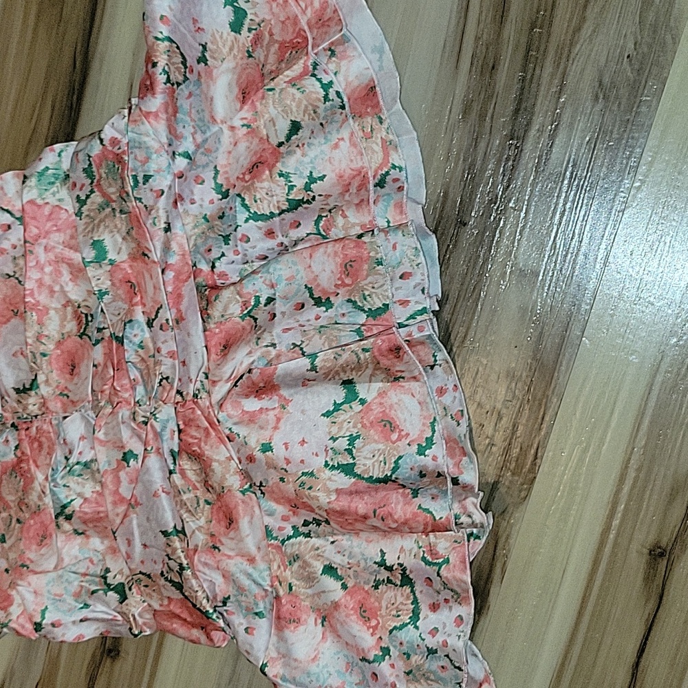 NWT Fanco Ruched & Ruffle Hem Floral Dress - Picture 15 of 16